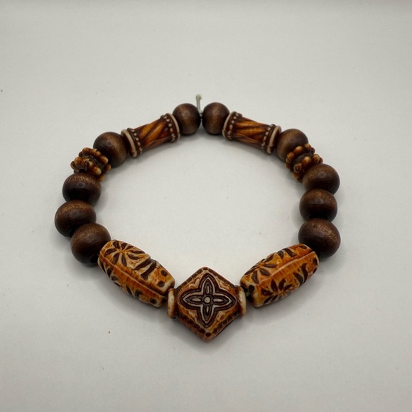 Men's Women's Boho Wooden Agate Stretch Bracelet with Beautiful Symbols - Picture 3 of 3